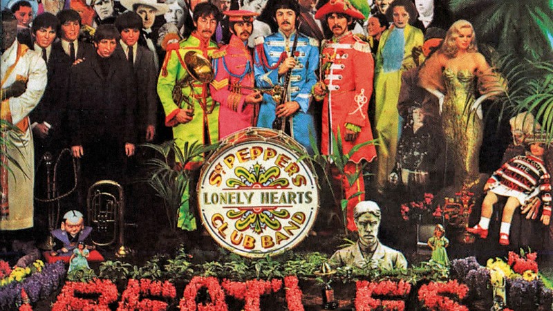 Sgt. Pepper’s Lonely Hearts Club Band</B<