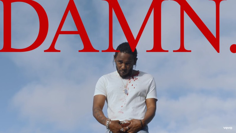 Kendrick Lamar em cena do clipe de “ELEMENT.”