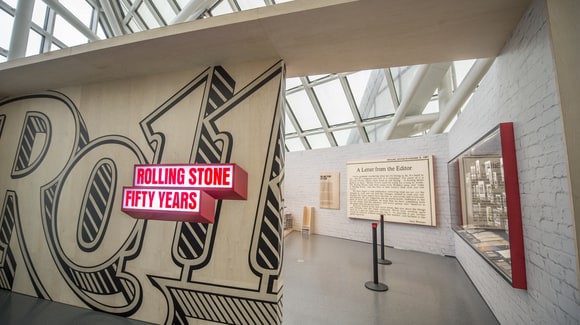 Galeria - Exposição de 50 anos da Rolling - Abre