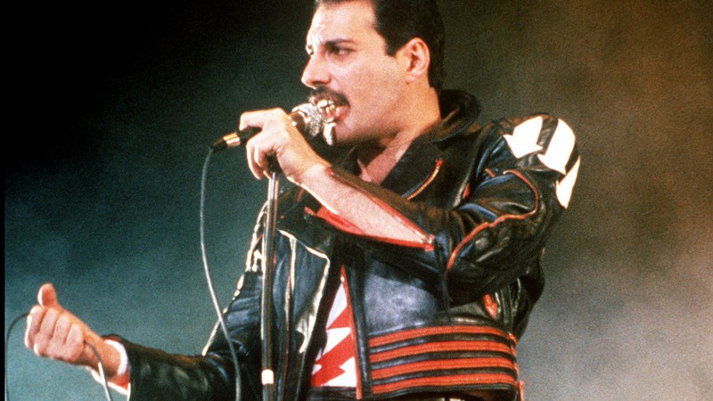 Galeria - Freddie Mercury (abre)