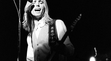 <b>Espalhando Raízes</b><br>
Tom Petty em show no Hammersmith Odeon, em Londres, em 15 de maio de 1977
 - Ian Dickson/REX/Shutterstock/AP