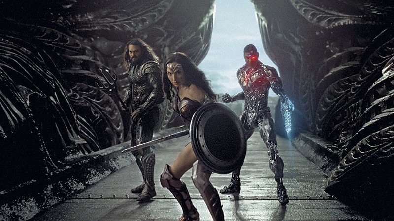 Unidos Venceremos
Jason Momoa (Aquaman), Gal Gadot (Mulher-Maravilha) e Ray Fisher (Cyborg) em ação
