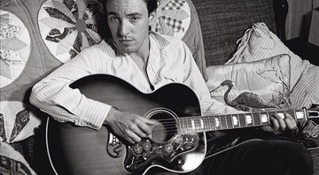Intimidade Revelada
Springsteen clicado em 1982, em Monmouth County, em Nova Jersey, em uma casa que alugou durante a gravação do álbum Nebraska
 - Frank Stefanko 