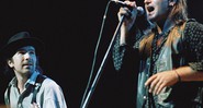 <b>Jovens Guerreiros</b><br>
The Edge e Bono em 1987 no show de abertura da turnê de <i>The Joshua Tree</i>, no campus  da Arizona State University
 - AP Photo/Tom Story