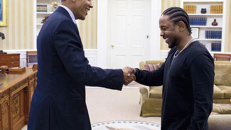 Grandes Parceiros
Kendrick em encontro com o ex-presidente Barack Obama – um fã declarado – em 2015
