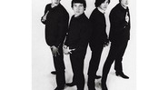 <b>Prontos para Ganhar o Mundo</b><br>
The Kinks em 1964: (<i>da esq. para a dir.</i>) Mick Avory, Pete Quaife, Dave Davies e Ray Davies - Divulgação
