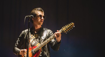 None - Alex Turner, do Arctic Monkeys, no Palco Budweiser do Lollapalooza 2019 (Foto: Camila Cara)