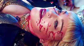 None - Madonna no clipe de "God Control" (Foto:Reprodução)