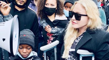 None - Madonna em protesto contra o racismo e a violência policial (Foto: Reprodução / Instagram)
