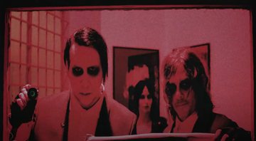 None - Marilyn Manson e Norman Reedus no clipe de "Don't Chase The Dead" (Foto: Reprodução / YouTube)