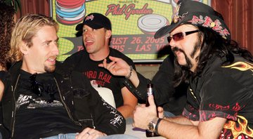 Mike e Chad Kroeger, do Nickelback, e Vinnie Paul, do Pantera  (Foto: Ethan Miller/Getty Images)