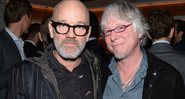 Michael Stipe e Mike Mills (Foto: Dimitrios Kambouris/Getty Images for The Lunchbox Fund)