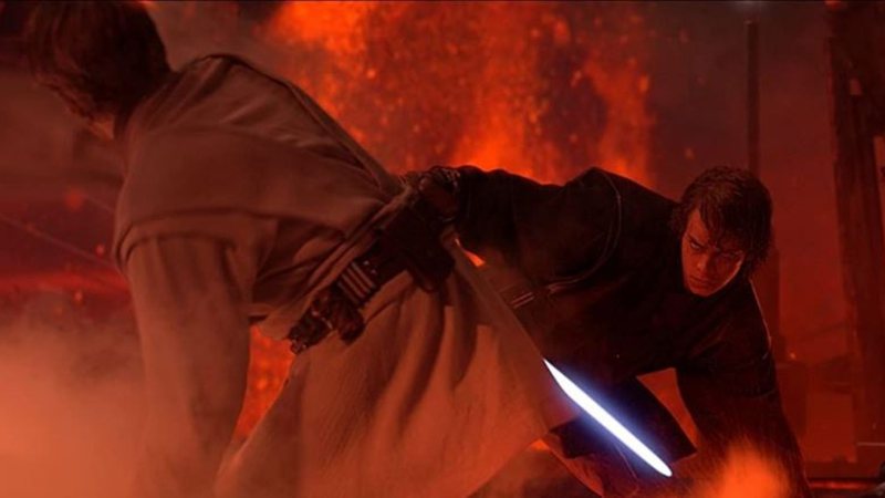 Obi-Wan Kenobi e Anakin Skywalker lutando em Mustafar (Foto: Reprodução via IMDB)
