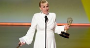Patricia Arquette recebe o Emmy de Melhor Atriz Coadjuvante (Foto: Chris Pizzello/ Invision/ AP)