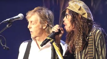 None - Paul McCartney e Steven Tyler cantam Helter Skelter juntos (Foto: Reprodução)