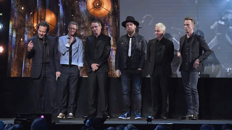 Eddie Vedder, Dave Krusen, Stone Gossard, Jeff Ament, Mike McCready and Matt Cameron do Pearl Jam (Mike Coppola/Getty Images)