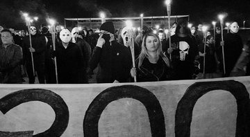 None - Foto do protesto do grupo 300 do Brasil (Foto: Reprodução / Instagram / 300 do Brasil Oficial)