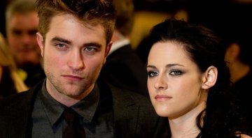 None - Robert Pattinson e Kristen Stewart (Foto: Ian Gavan/Getty Images)