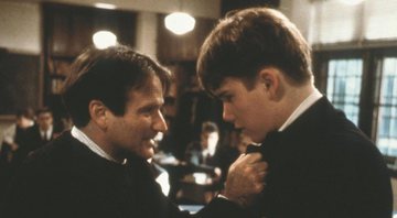 Robin Williams e Ethan Hawke em Sociedade dos Poetas Mortos (Foto: reprodução)