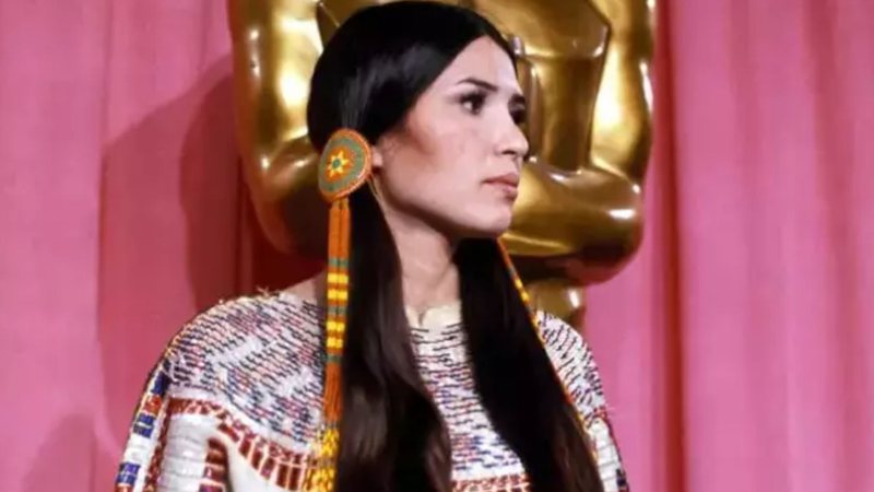 Sacheen Littlefeather em 1973 (Foto: UCLA Library Special Collections)