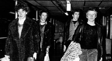 Sex Pistols em 1977 (Foto: AP)