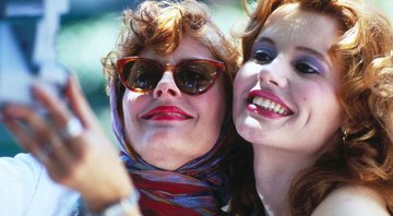 None - Susan Sarandon e Geena Davis em Thelma & Louise (1991) (Foto: Divulgação)