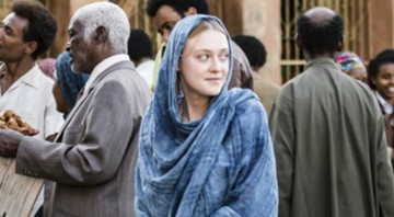 Imagem Dakota Fanning é criticada por aceitar papel de refugiada muçulmana
