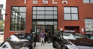 Carros da Tesla (Foto: Getty Images / Spencer Platt / Equipe)