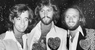 Robin, Barry e Maurice Gibb, do Bee Gees (Foto: AP Images / Lennox McLendon)