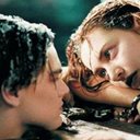 Leonardo DiCaprio como Jack Dawson e Kate Winslet como Rose DeWitt Bukater em cena de Titanic (Foto: Divulgação)