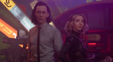 None - Tom Hiddleston e Sophia Di Martino em Loki, série do Disney+ (Foto Divulgação/Marvel)