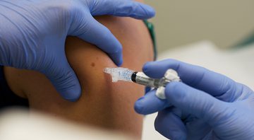 None - Vacinação contra a Covid-19 (Foto: David Greedy / Getty Images)
