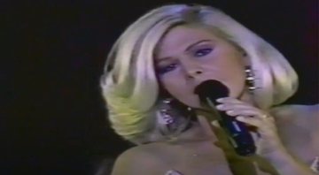 Vanusa na TV Bandeirantes, em 1987 (Foto: Reprodução / YouTube / Canal Recordando)