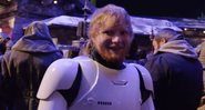 Ed Sheeran no vídeo promocional de Star Wars (foto: Reprodução/ Disney)