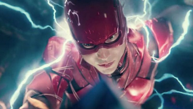 O protagonista de The Flash acabou sendo preso duas vezes por condutas de comportamento violentas - (Foto: Zack Snyder/Getty Images)