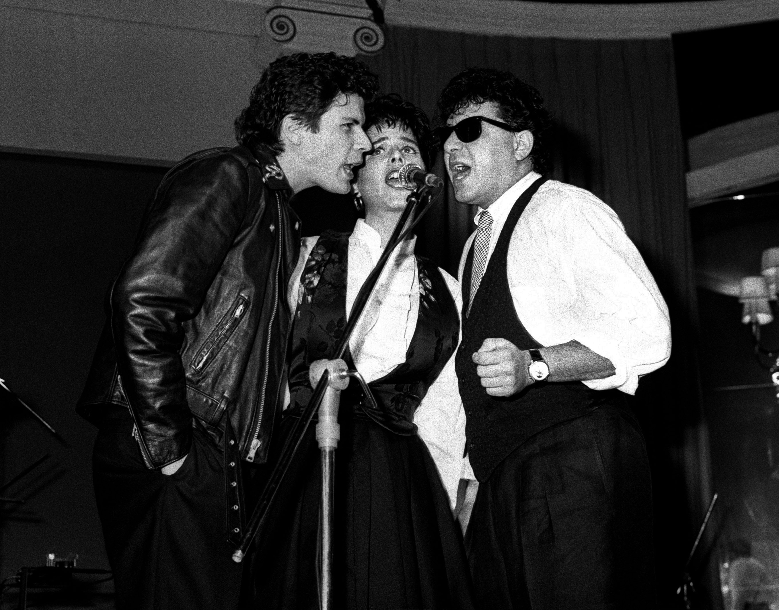 Paulo Ricardo, Paula Toller e Leo Jaime soltam as vozes e harmonizam, em 1989 (Foto: Cristina Granato)