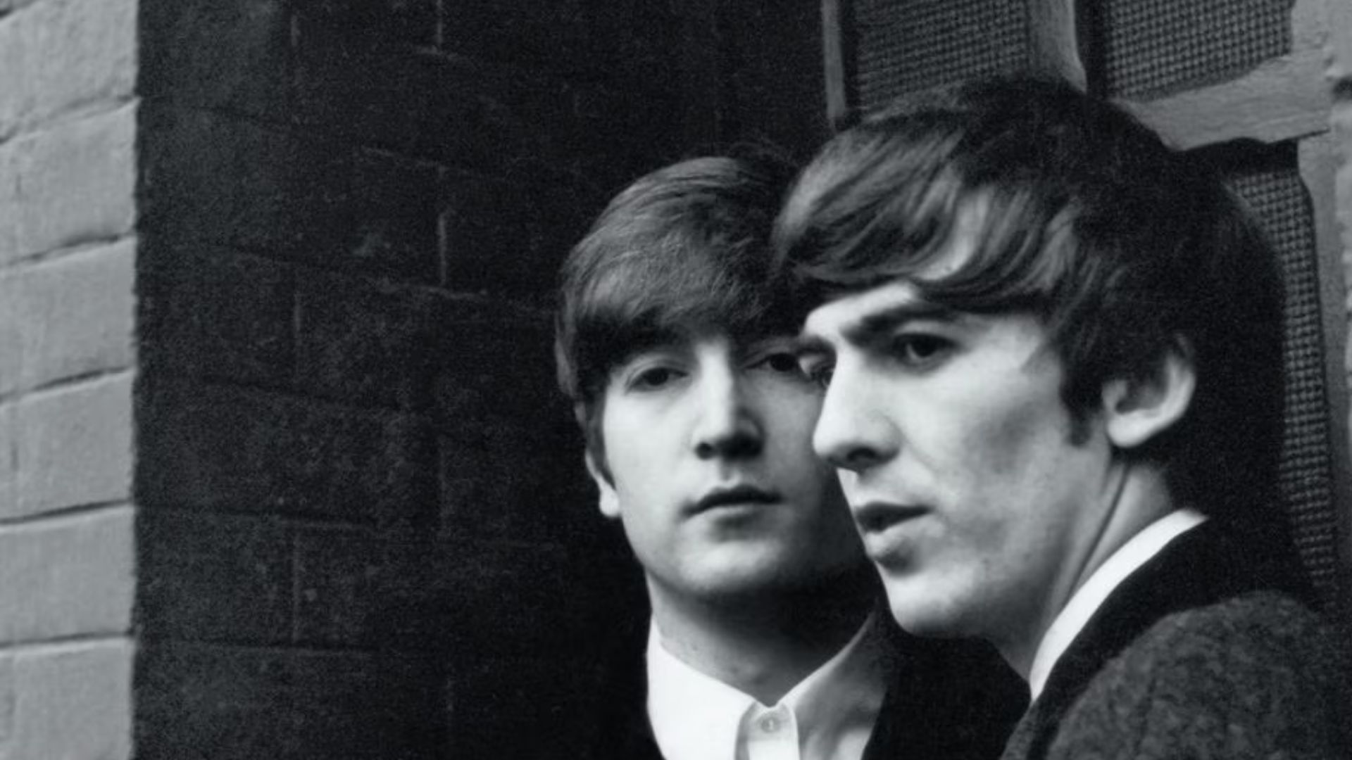 John Lennon e Paul McCartney entre 1963 e 1964