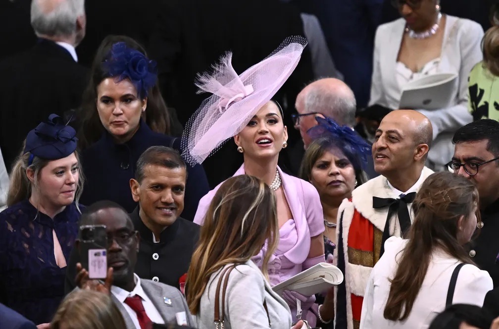 Katy Perry durante a coroação do rei Charles III em Londres, em 6 de maio de 2023 — Foto: Gareth Cattermole/Pool Photo via AP