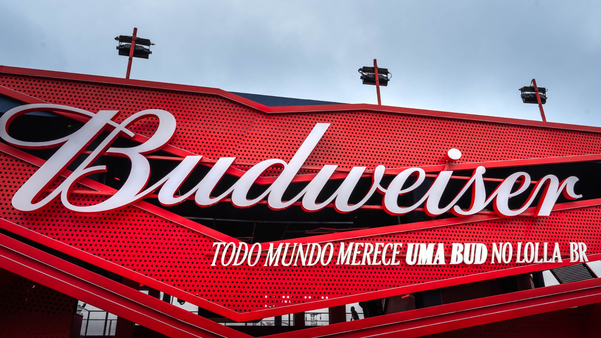 Budweiser eleva experiência do Lollapalooza a outro nível com ações dentro e fora do festival (Foto: Ariel Martini)
