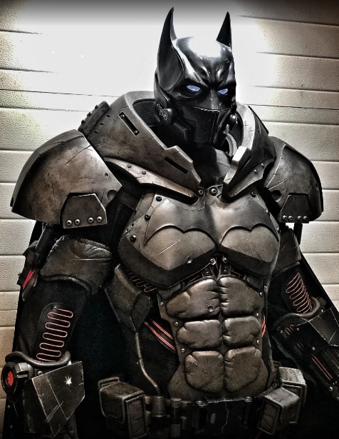 Fã de Batman demora 2 anos para construir armadura surpreendente do  super-herói