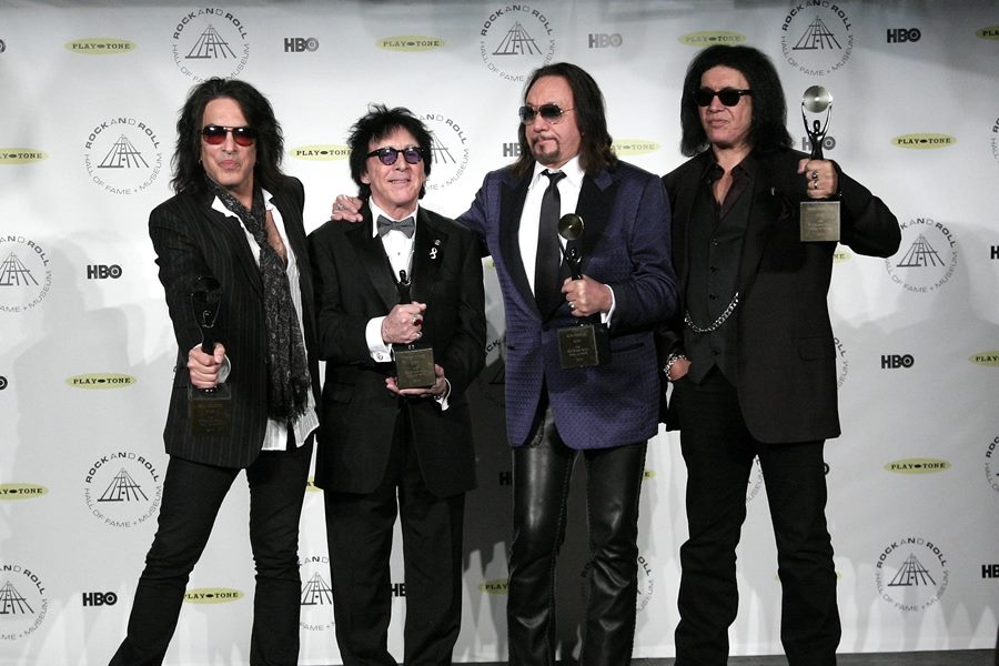 Kiss com Gene Simmons e Paul Stanley, mais Ace Frehley e Peter Criss (Getty Images) 