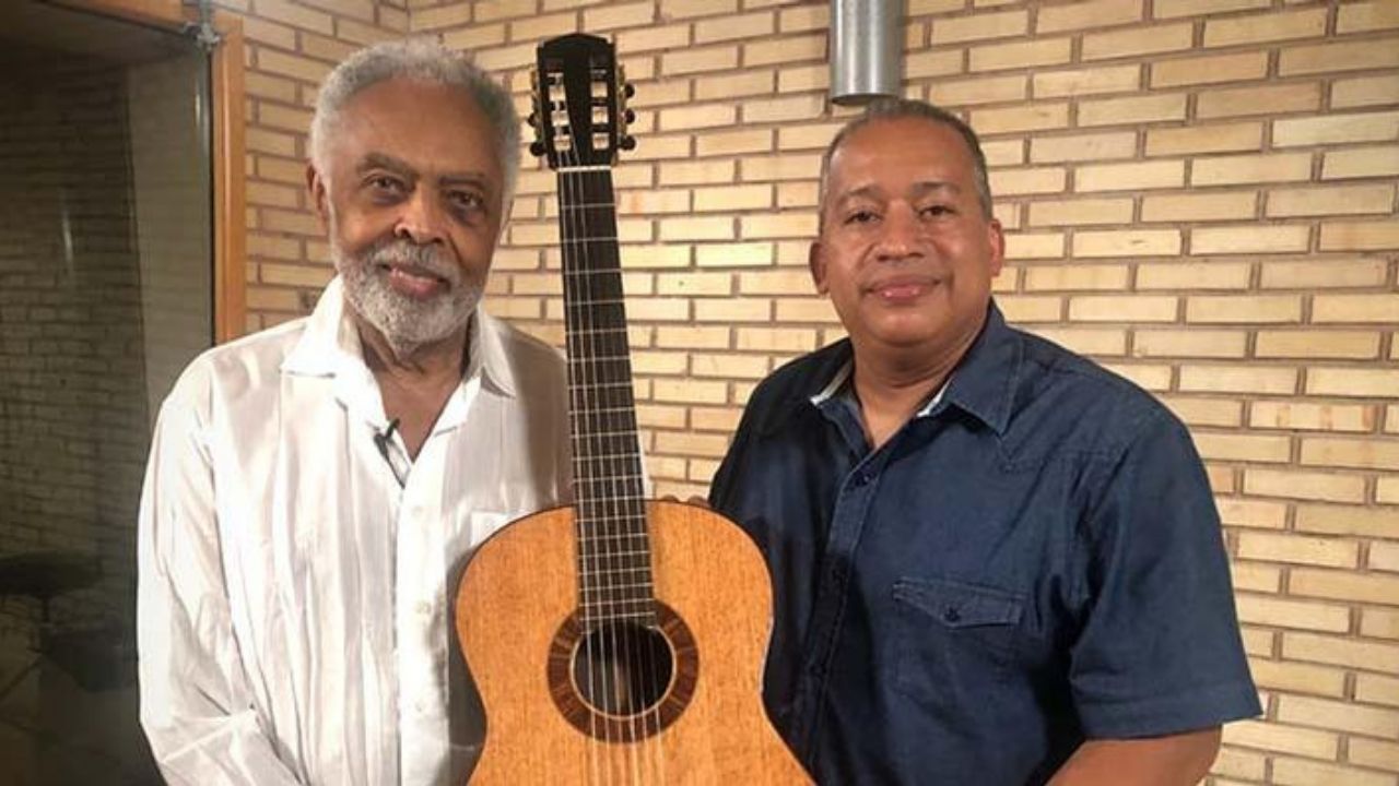 Gilberto Gil e Davi Lopes no documentário Fênix: o voo de Davi (Foto: Divulgação / Globo)
