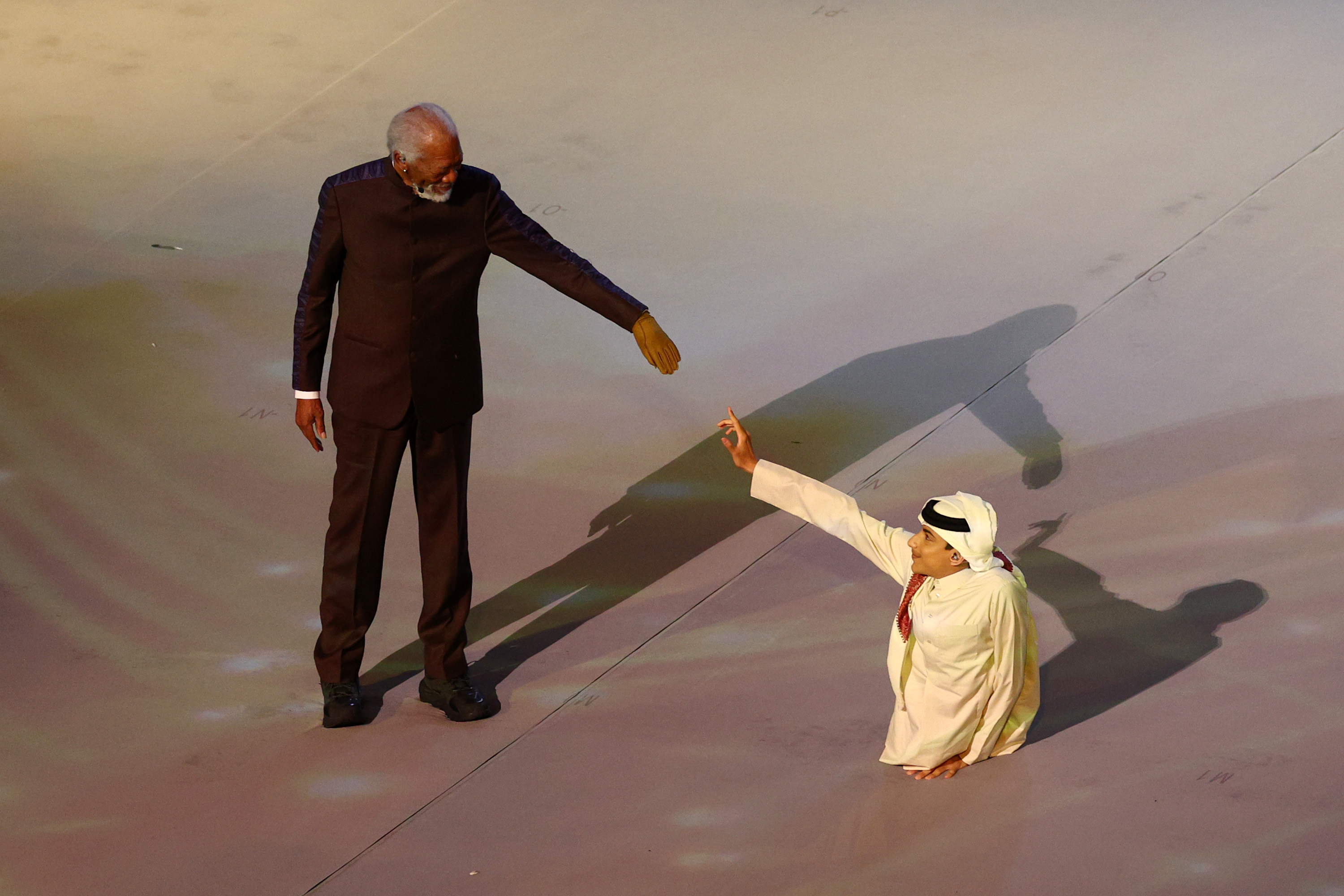 Morgan Freeman e Ghanim al Muftah na Copa do Mundo
