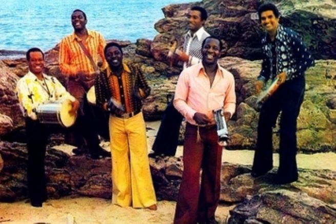 Capa do álbum Alegria de Sambar (1975) (Reprodução)