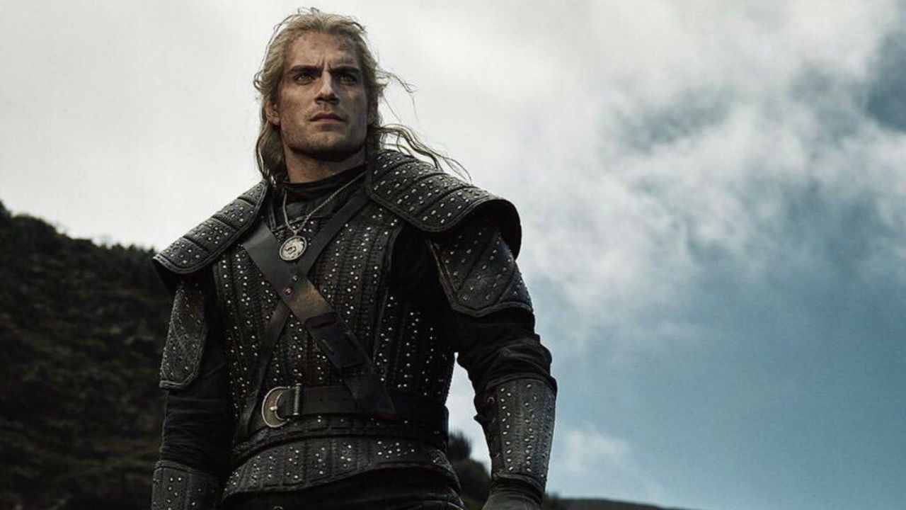 Geralt com o traje da primeira temporada
